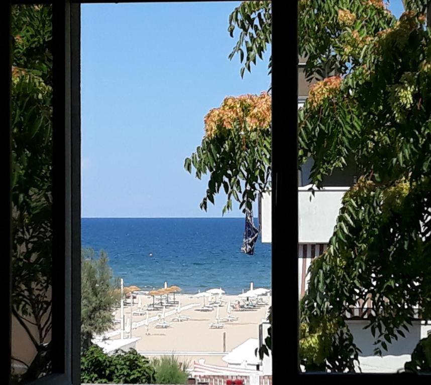 La Casa Al Mare Apartment Римини Екстериор снимка